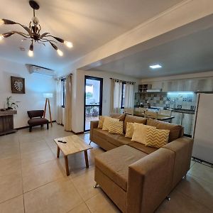 Apartamento de 2 Dormitorios